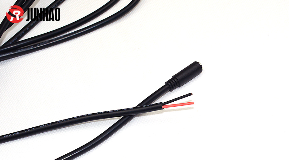 二芯圆头转接线产品图